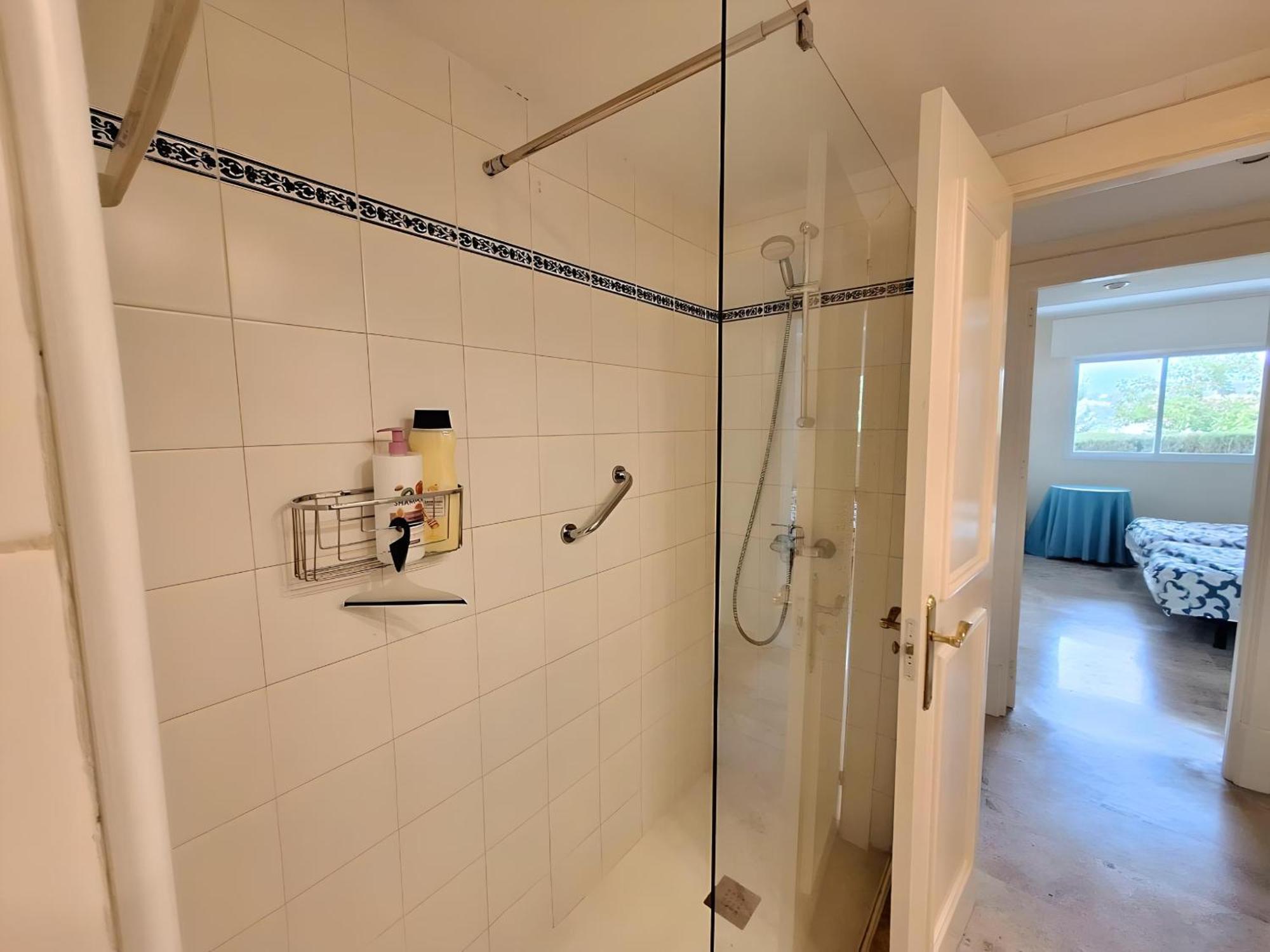 Gorgeous 2Br Apt. W/ Mountain View Puerto Banus ماربيا المظهر الخارجي الصورة