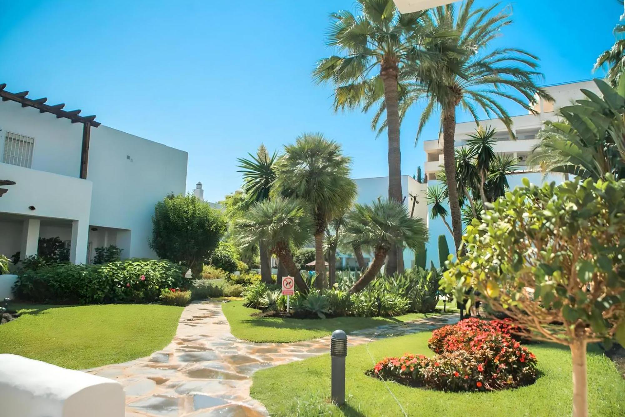 Gorgeous 2Br Apt. W/ Mountain View Puerto Banus ماربيا المظهر الخارجي الصورة