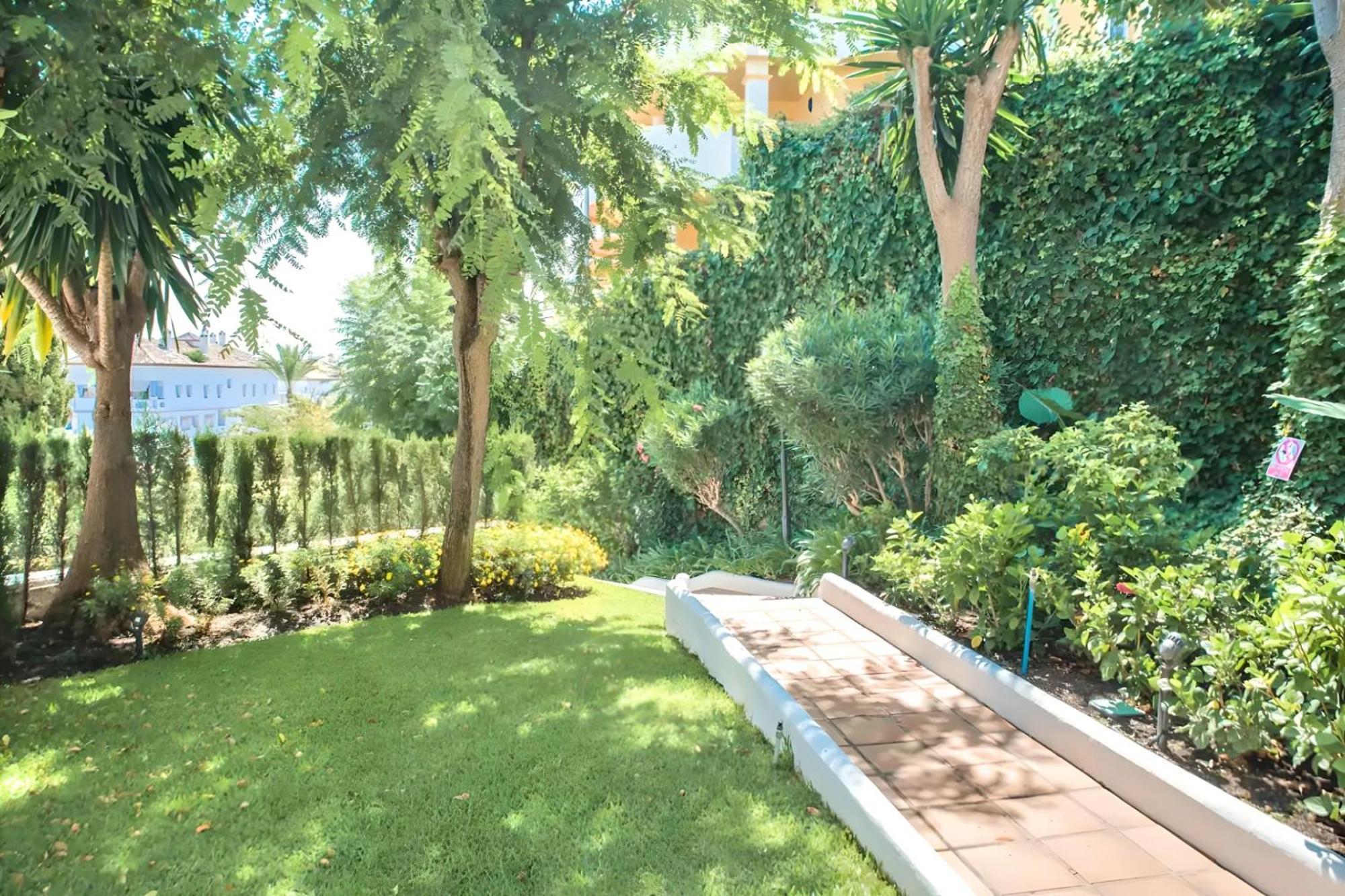 Gorgeous 2Br Apt. W/ Mountain View Puerto Banus ماربيا المظهر الخارجي الصورة