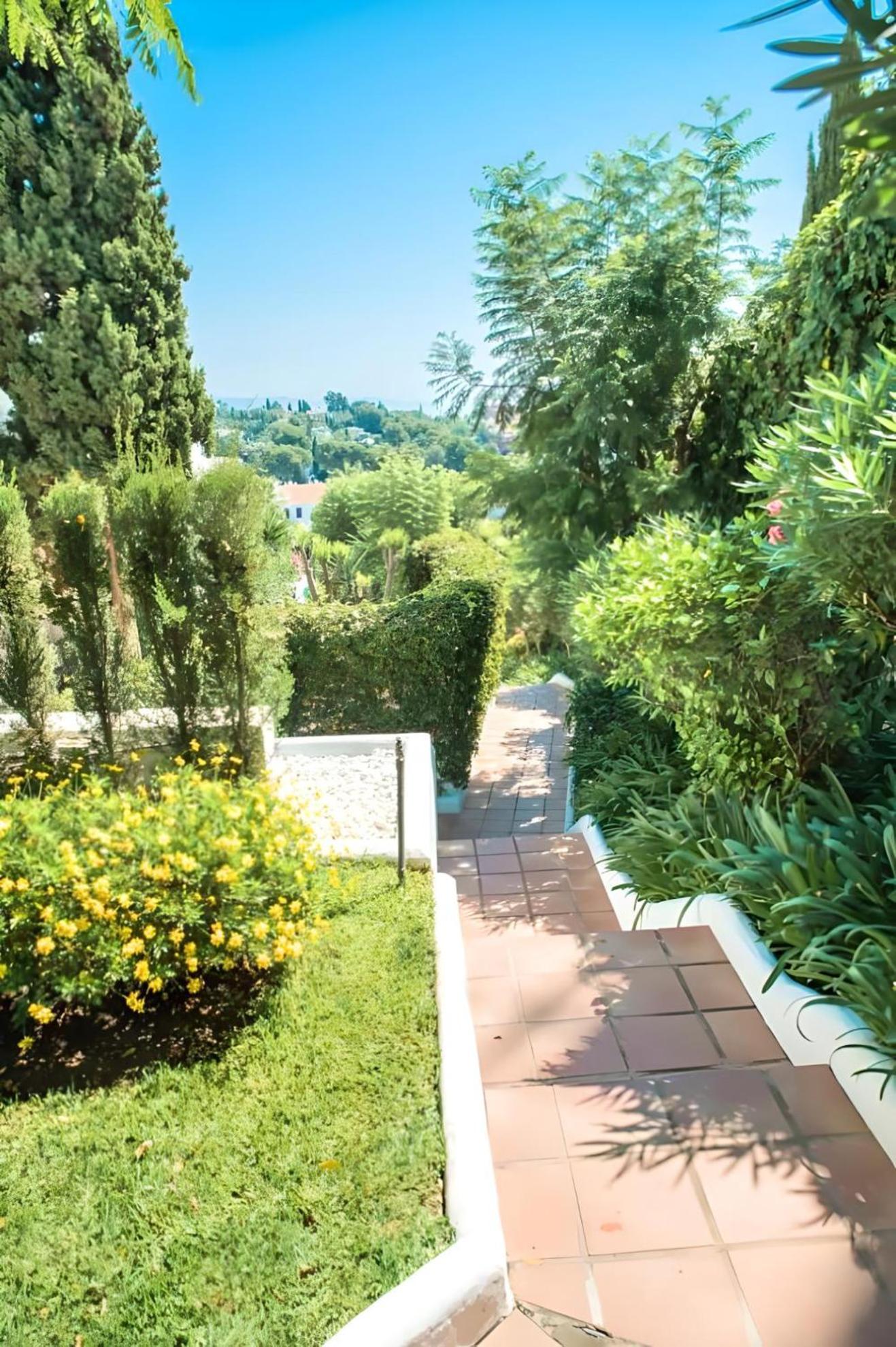 Gorgeous 2Br Apt. W/ Mountain View Puerto Banus ماربيا المظهر الخارجي الصورة